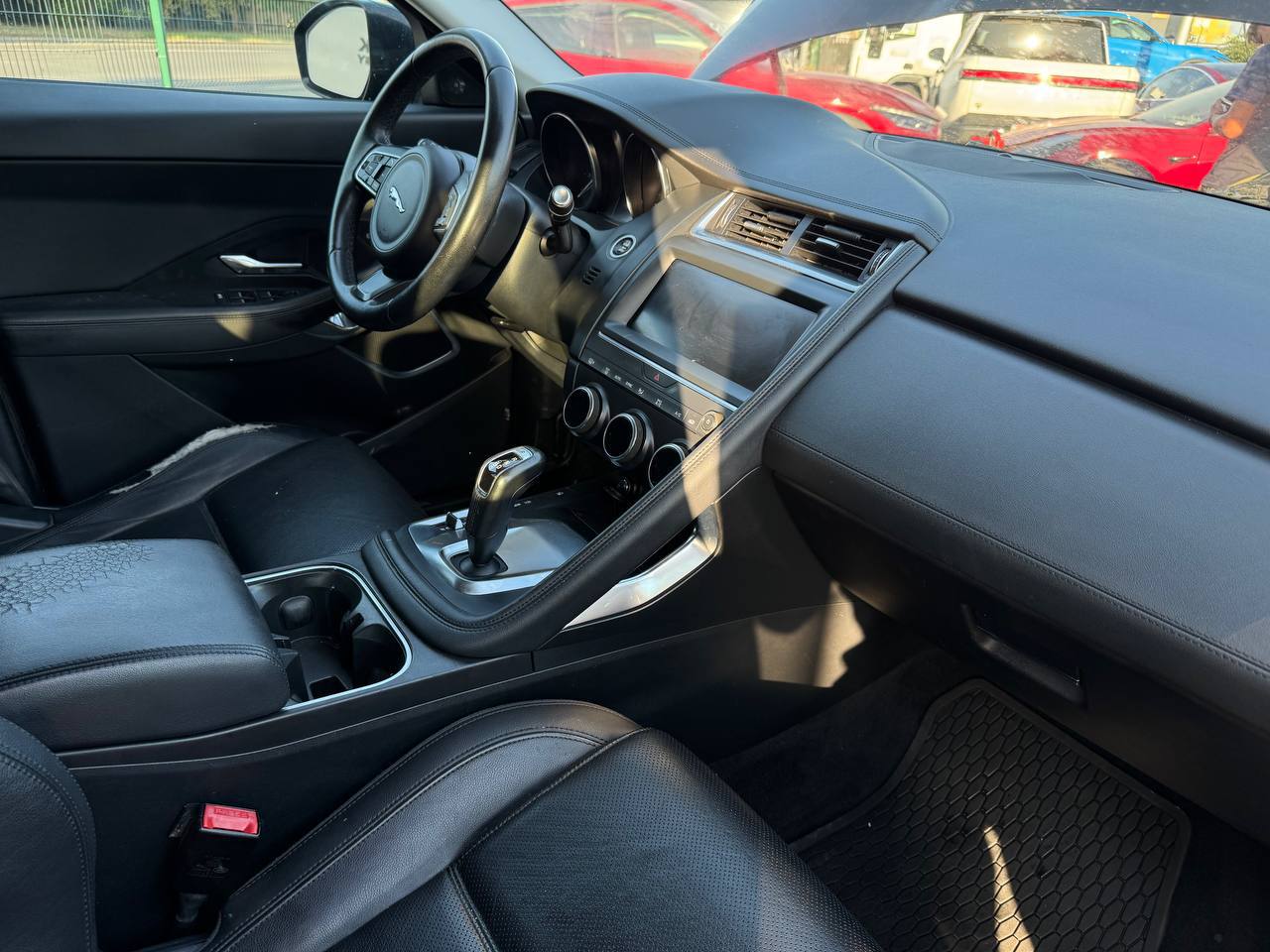 Jaguar E-Pace S 2019 7