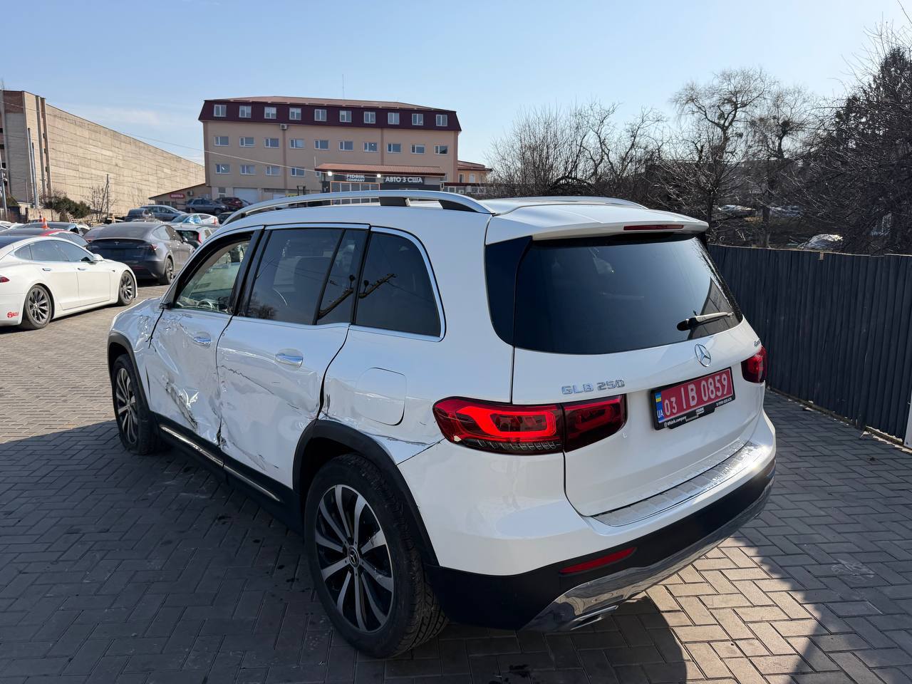 Mercedes-Benz GLB 250 4MATIC 2020 3