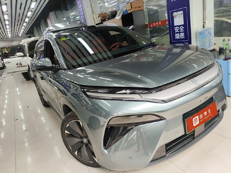BYD Tang L DM 2025 2