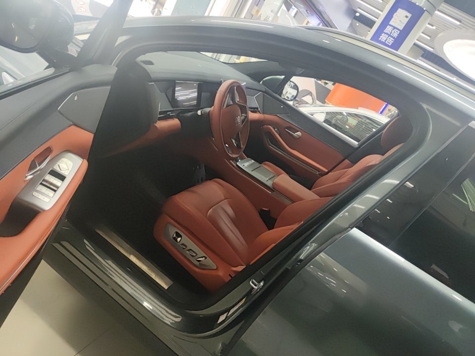 BYD Tang L DM 2025 4