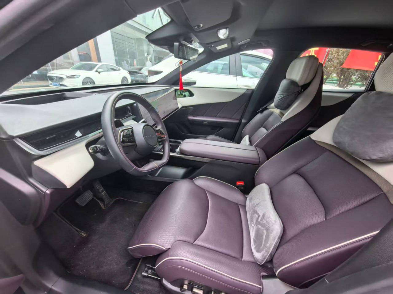 Mazda EZ-60 MAX Hybrid 6